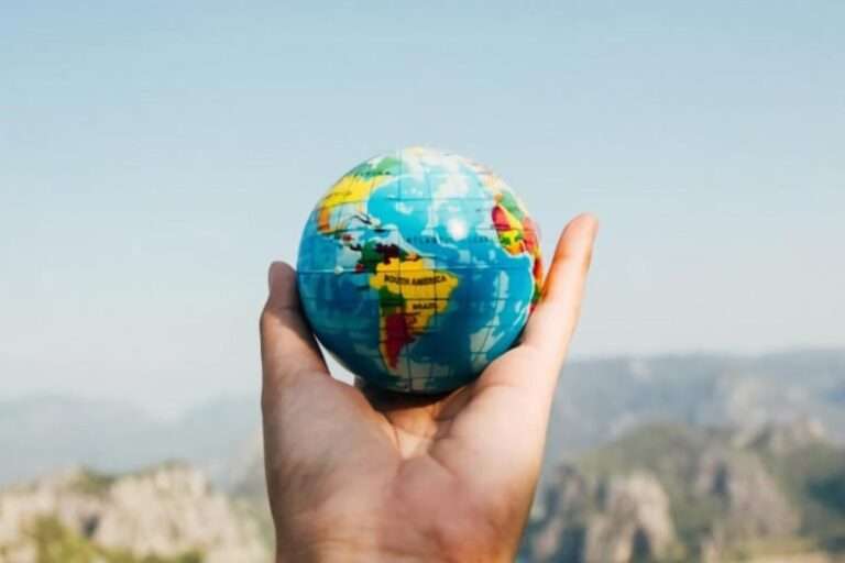 adventure-ball-shaped-blur-346885_0-small